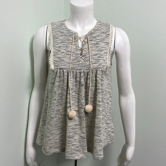 ANTHROPOLOGIE Eri + Ali Gray Pom Pom Tank Top Small - Picture 1 of 7